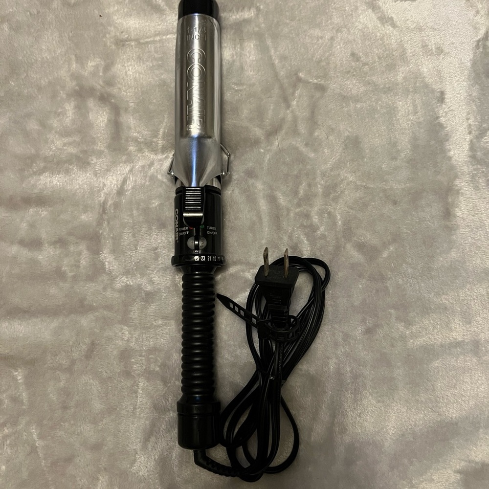 👉🏼SOLD👈🏼 FB Sleek Silver and Black Hair Curler